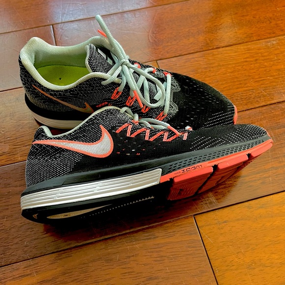 Nike Zoom running sneakers - Picture 2 of 8